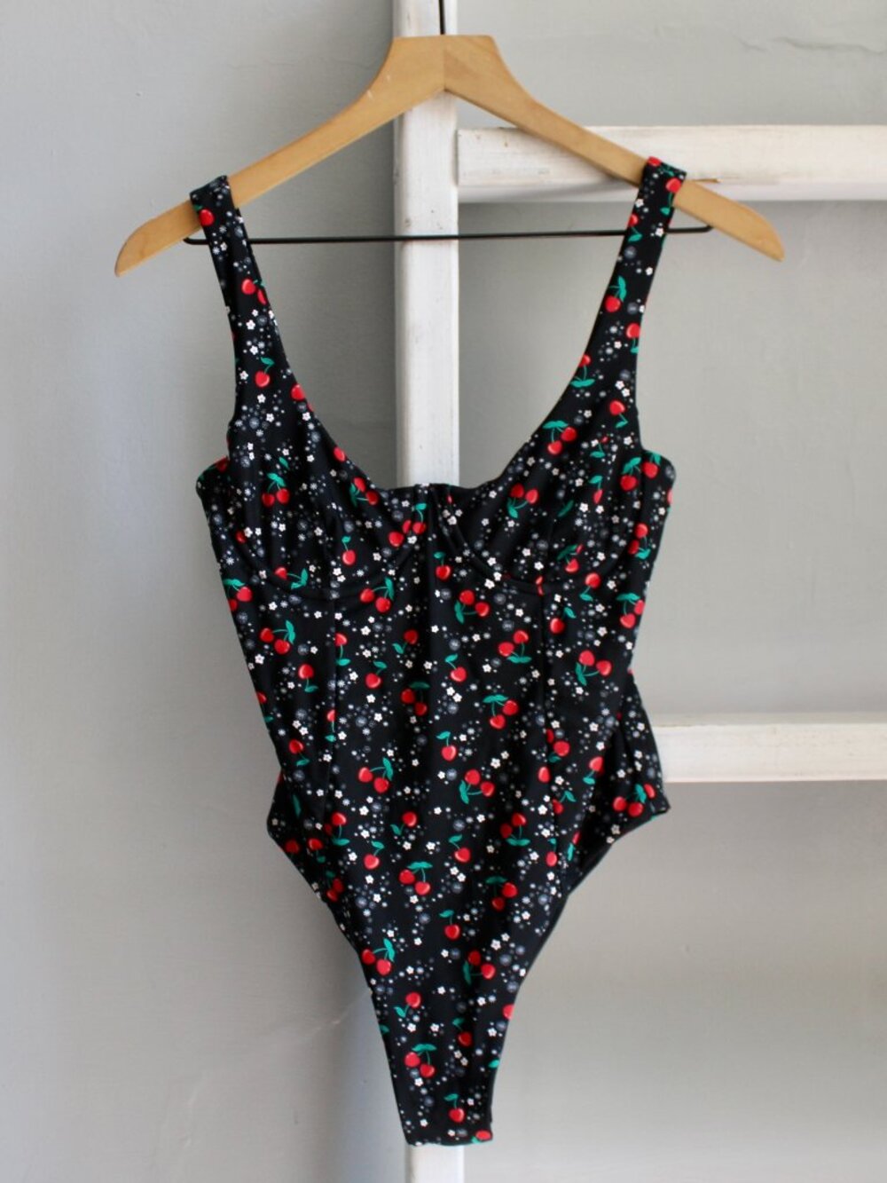 Blackbough Red Cherries Petite Chérie Print Black One-Piece Swim Suit Medium - Picture 3 of 7